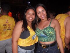 Oktober 10 Anos